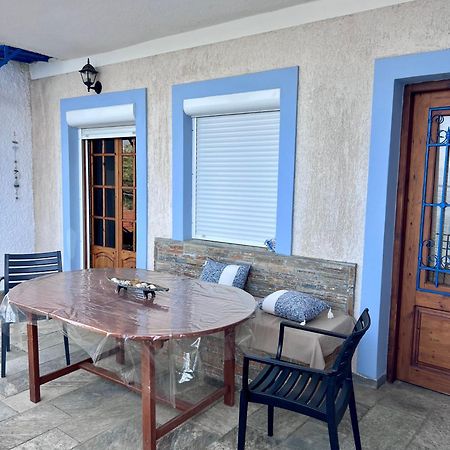Villas Nies Seaside Appartments Sourpi Bagian luar foto