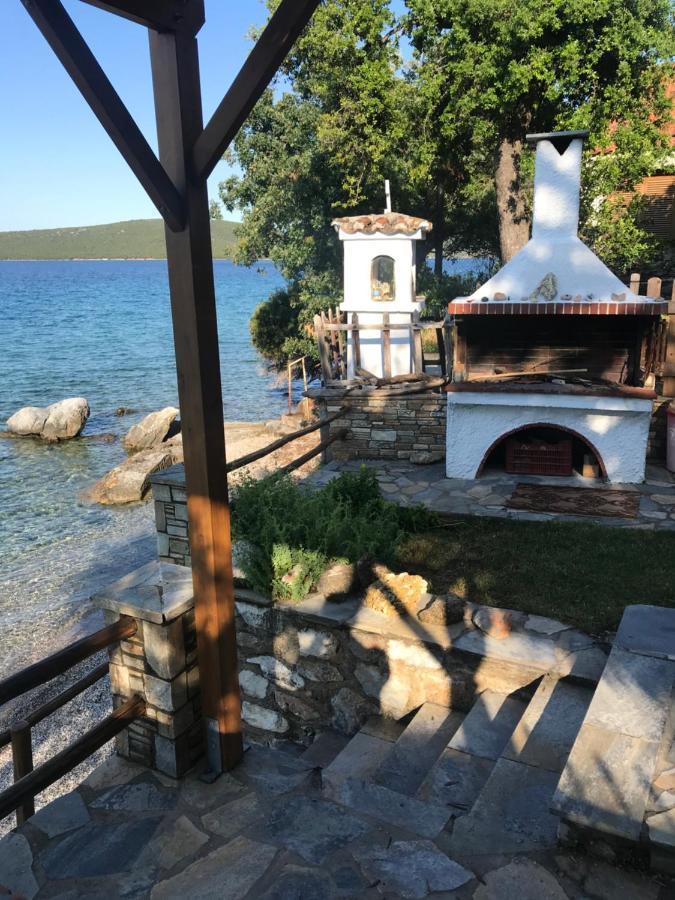Villas Nies Seaside Appartments Sourpi Bagian luar foto
