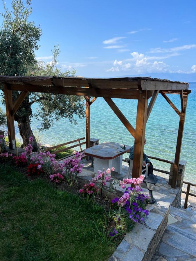 Villas Nies Seaside Appartments Sourpi Bagian luar foto