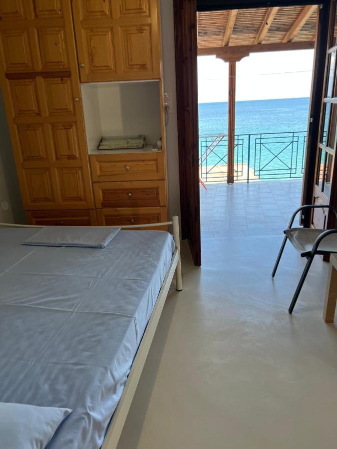 Villas Nies Seaside Appartments Sourpi Bagian luar foto