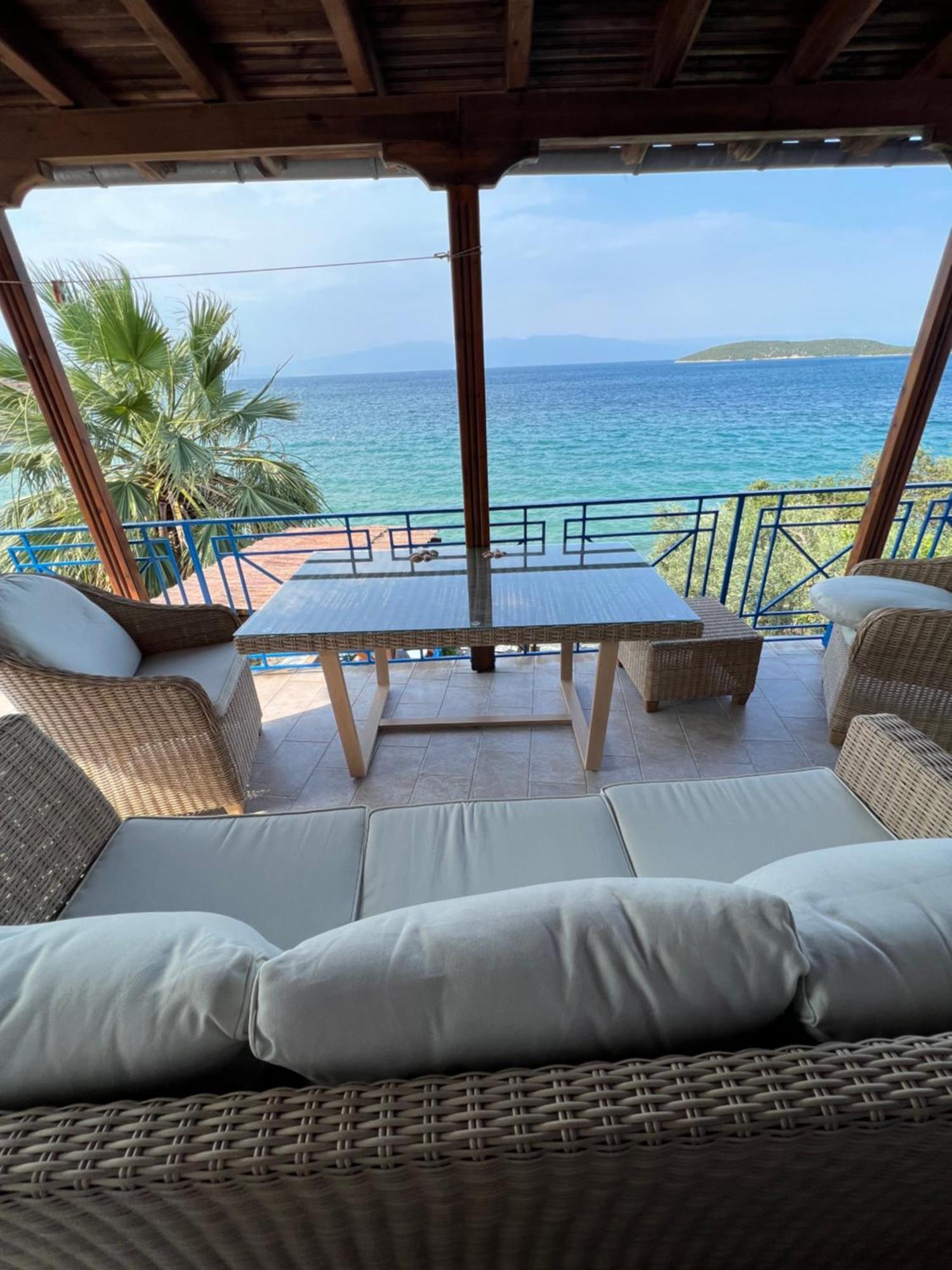 Villas Nies Seaside Appartments Sourpi Bagian luar foto